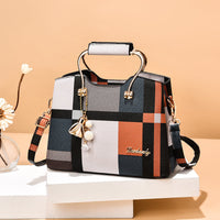 Elegant Checkered Women's Crossbody Bag - Stylish PU Leather Satchel with Zipper Closure