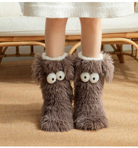 Cozy Fleece Snow Socks – Anti-Slip Winter Warmers with Adorable Pet Designs (One Size Fits Most)