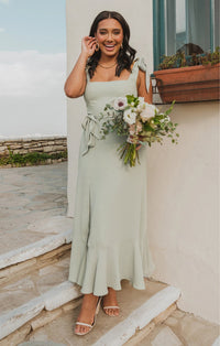 Elegant Lace-Up Suspender Dress with Ruffled Hem & Side Split - Summer Chic