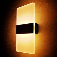 USB-Powered LED Wall Lamp with Long-Lasting Battery - Modern Indoor Lighting