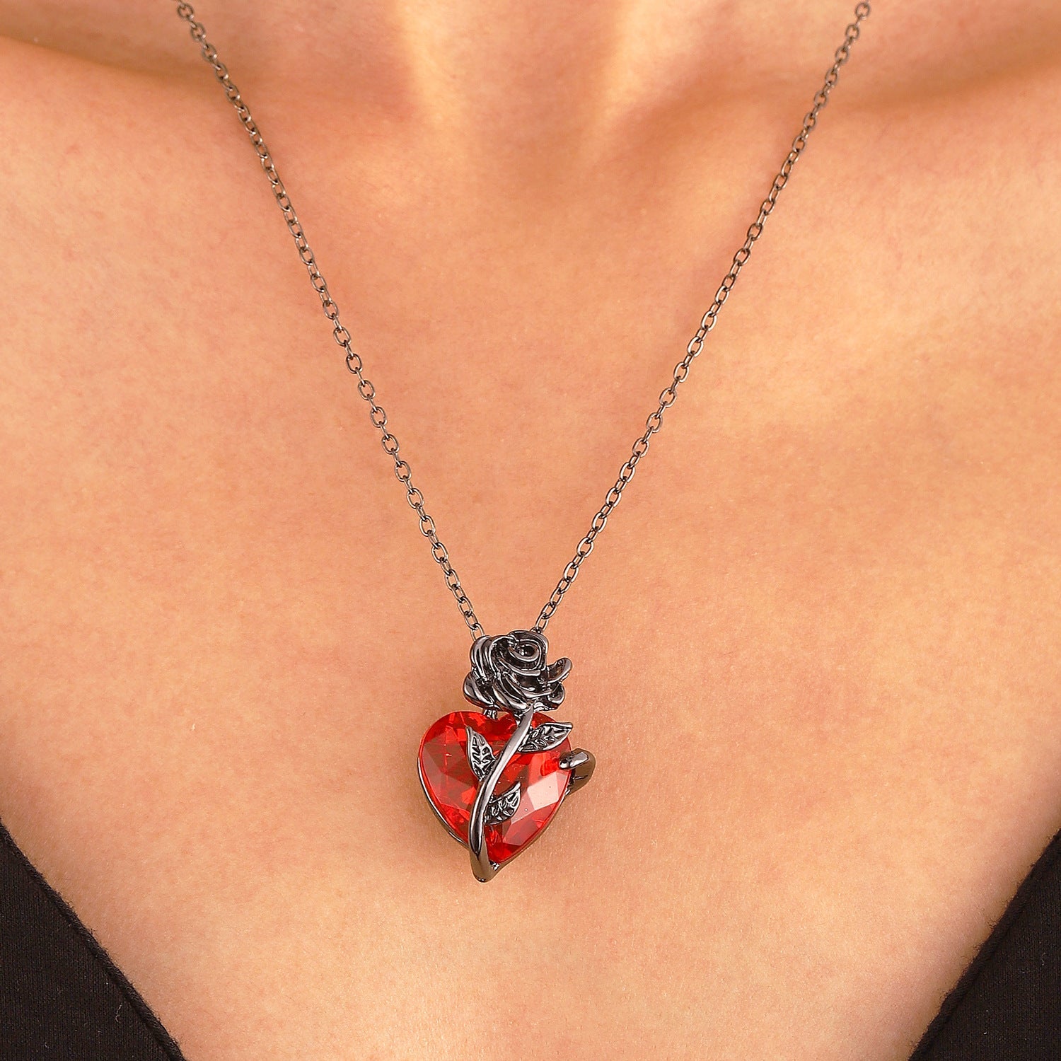 Punk Rose Love Necklace Fashion Personality Heart-shaped Clavicle Chain Pendant Necklace For Valentine's Day What Else You Got?