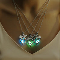 Mystical Glow Dragon Necklace – Fantasy Jewelry with Light-Up Pendant