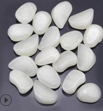 Glow-in-the-Dark Decorative Pebbles – Luminous Stones for Home & Garden