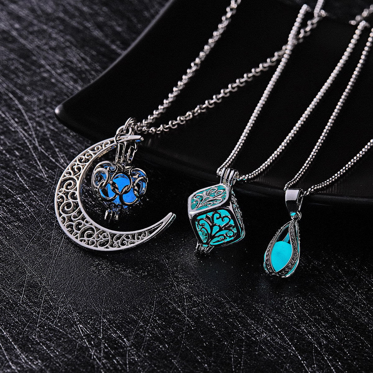 Glow‑in‑the‑Dark Hollow Pendant Necklace for Women What Else You Got?