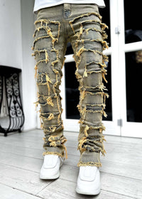 Men’s Bold Stacked Ripped Patch Jeans – Fashionable Streetwear Denim