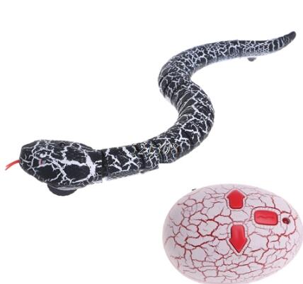 Novelty Remote Control Snake Rattlesnake Animal Trick Terrifying Mischief Toy What Else You Got?