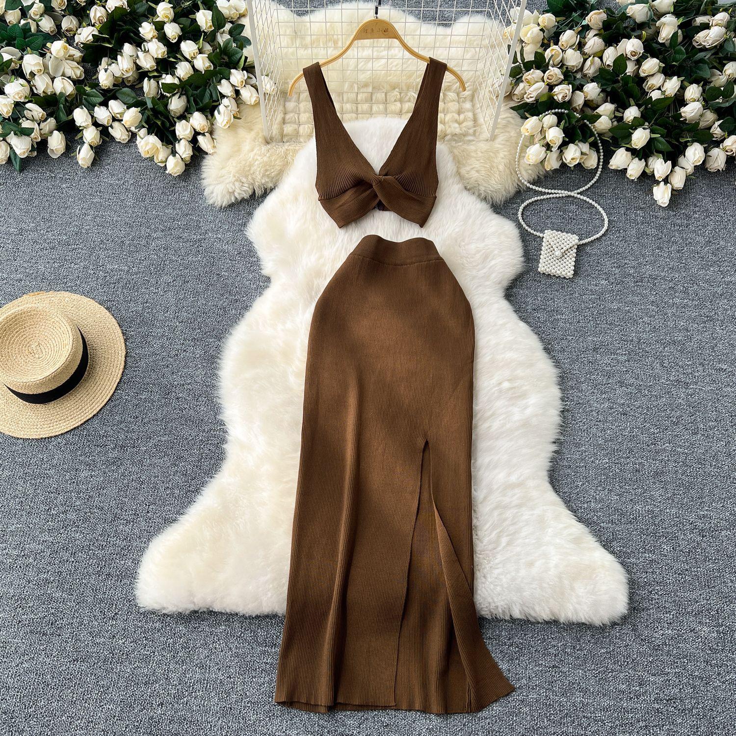 A Two-piece Knitted Vest With A Slimming, Body-hugging, Slit Skirt What Else You Got?