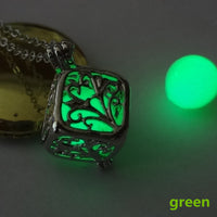Glow-in-the-Dark Cube Necklace – Luminous Geometric Pendant