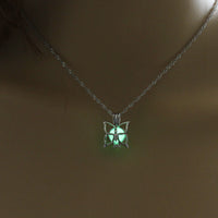 Glow-in-the-Dark Butterfly Necklace – Luminous Delicate Pendant for Women & Girls