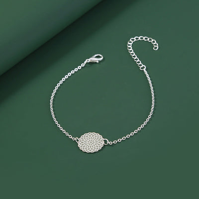 Glow-in-the-Dark Floral Bracelet – Luminous Flower Bangle