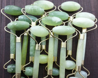 Jade Facial Massage Roller – Natural Skincare Beauty Tool Gift Set