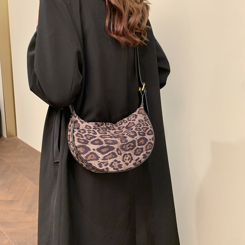 Retro Leopard Print Crossbody Bag – Soft Oxford Dumpling‑Shape Shoulder Bag What Else You Got?