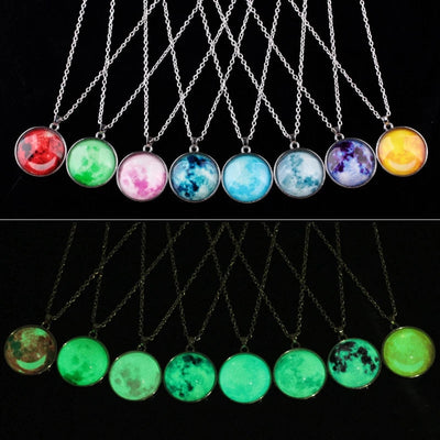 Glow-in-the-Dark Galaxy Planet Necklace – 18 mm Glass Pendant