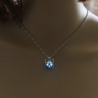 Glow-in-the-Dark Butterfly Necklace – Luminous Delicate Pendant for Women & Girls