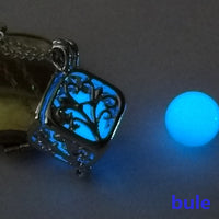 Glow-in-the-Dark Cube Necklace – Luminous Geometric Pendant