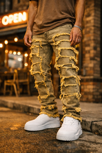 Men’s Bold Stacked Ripped Patch Jeans – Fashionable Streetwear Denim