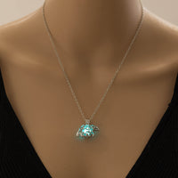 Y2K Kawaii Glow Bear Necklace – Luminous Polar Bear Pendant