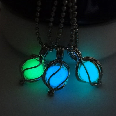 Glow-in-the-Dark Whirlwind Necklace – Luminous Hollow Pendant Jewelry