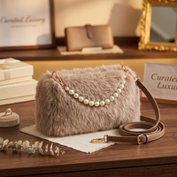 Plush Pearl Chain Crossbody Bag – Soft Shoulder Bag 27 × 16 × 13 cm