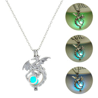 Mystical Glow Dragon Necklace – Fantasy Jewelry with Light-Up Pendant