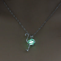 Glow-in-the-Dark Flamingo Necklace – Hollow Cut-Out Pendant 45 cm