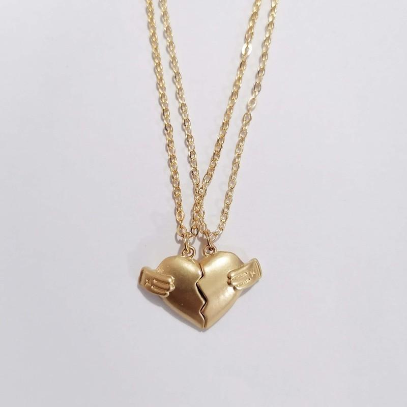 Creative Magnet Love Necklace 2pcs Heart-broken Shape Necklace Men And Women Personalized Jewelry For Valentine's Day What Else You Got?