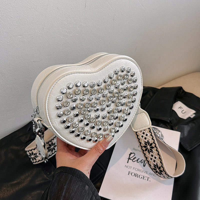 Heart-Shaped PU Crossbody Bag – Rivet-Detail Women’s Shoulder Bag