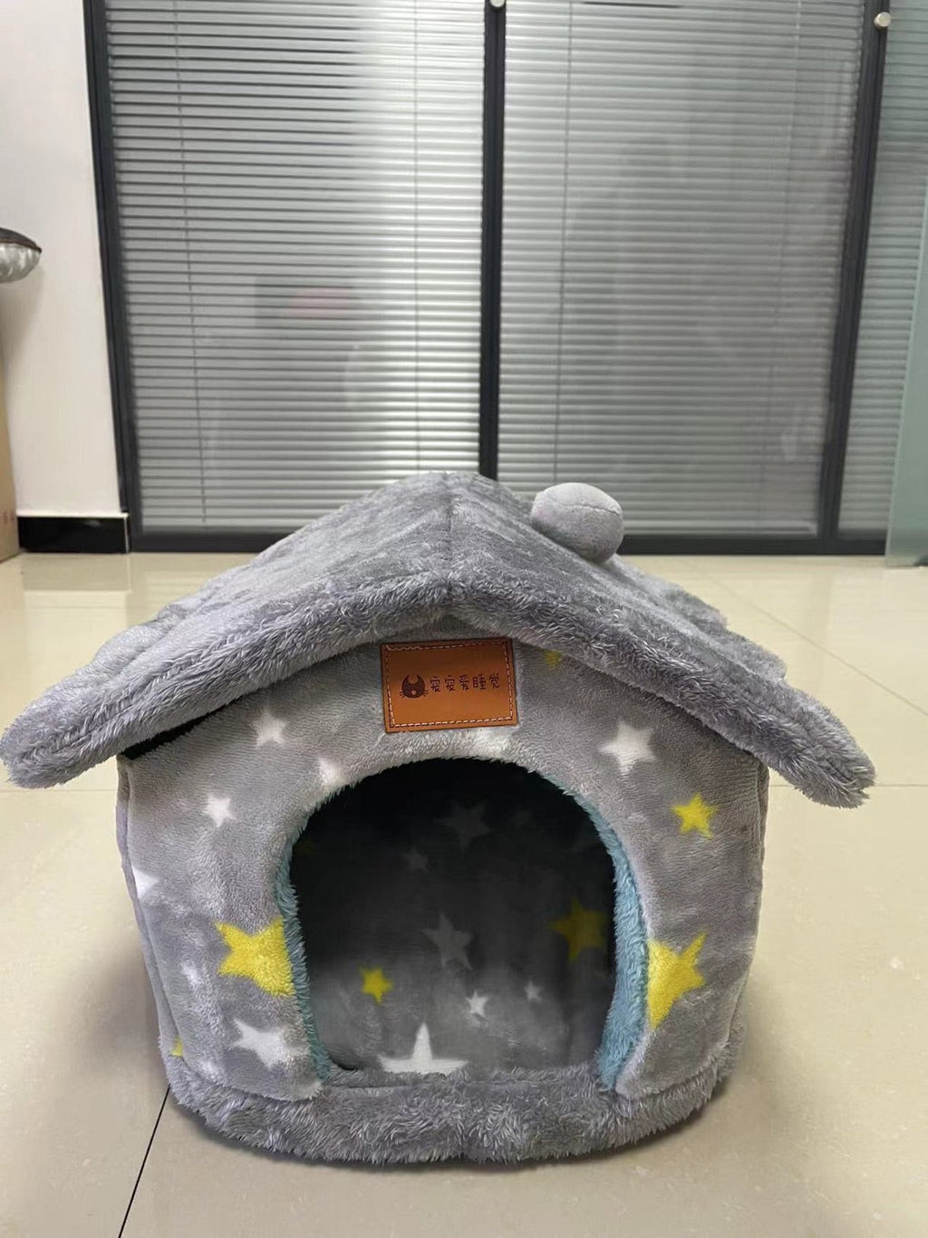 Foldable Winter Pet House – Warm Enclosed Dog & Cat Bed with Soft Plush Interior What Else You Got?