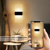 USB-Powered LED Wall Lamp with Long-Lasting Battery - Modern Indoor Lighting