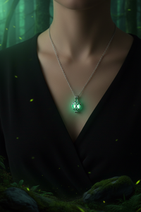 Glow-in-the-Dark Tree of Life Necklace – Luminous Hollow Pendant 45 cm