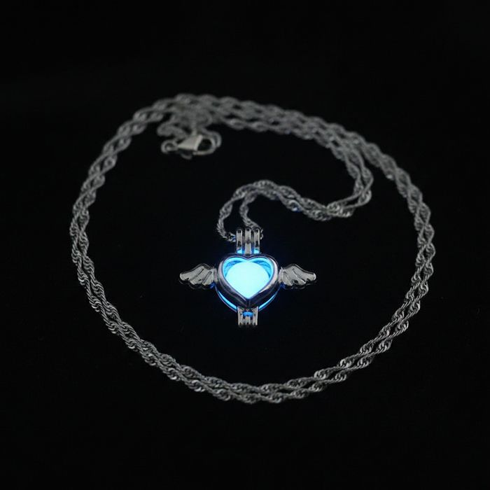 Glow-in-the-Dark Angel Wing Necklace – Zinc Alloy Pendant 45 cm
