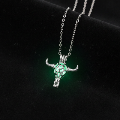 Glow-in-the-Dark Minotaur Necklace – Mythical Zinc Alloy Pendant with Luminous Glow