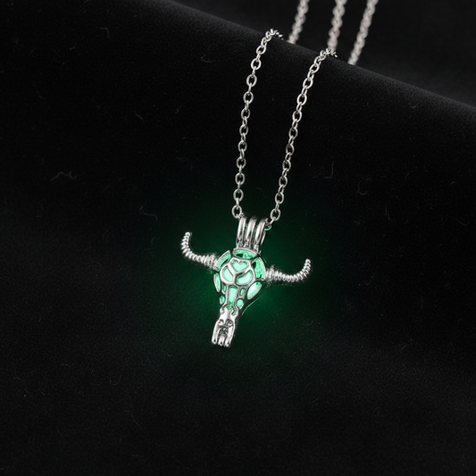 Minotaur – Dark Velvet Close-Up
